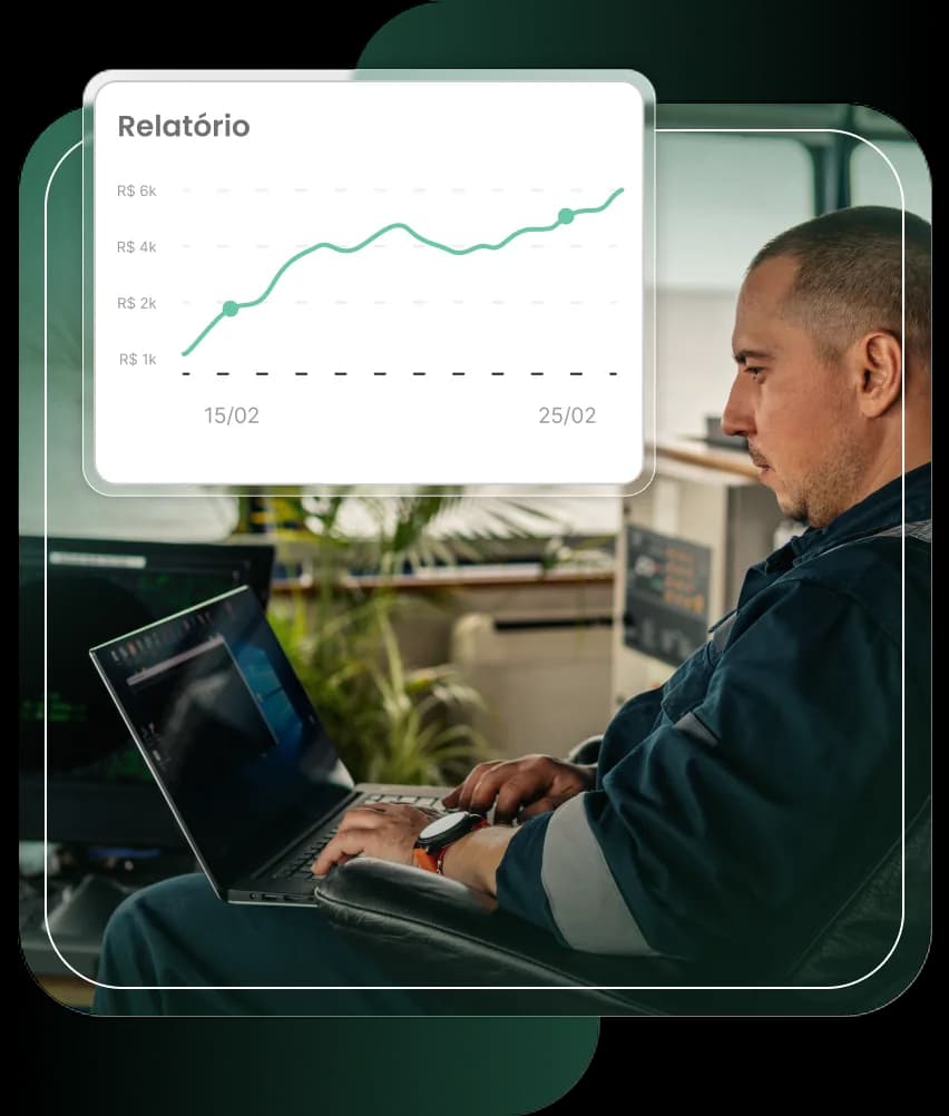 FuncionárioS fazendo controle de estoque pelo sistema EGS