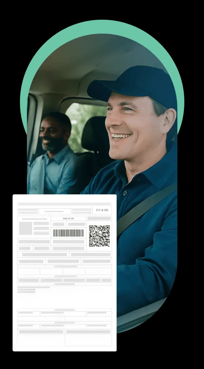Motorista e passageiro sorrindo em um veículo