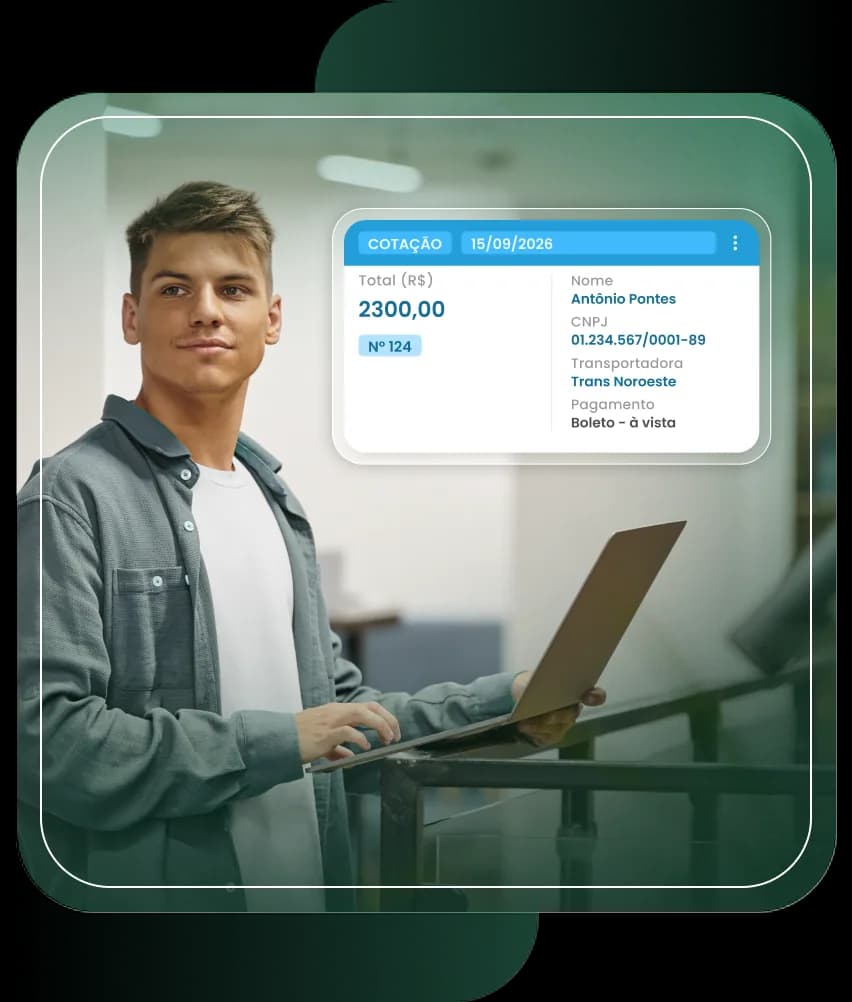 Funcionária utilizando módulo de compras da EGS