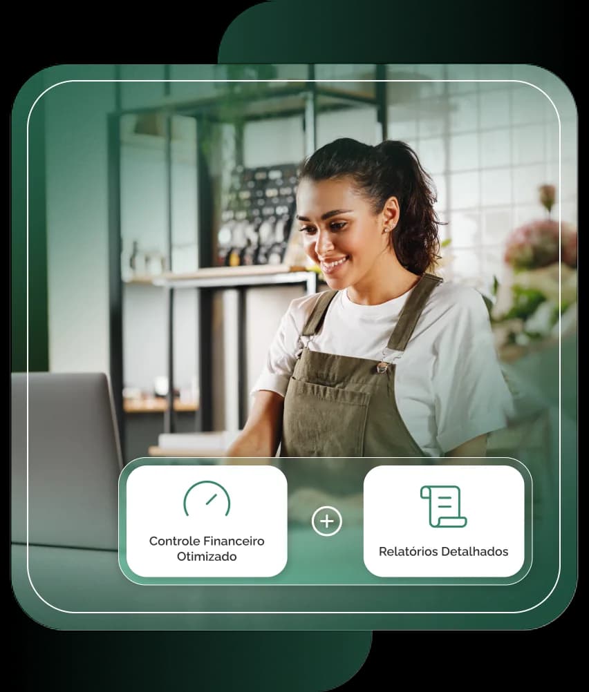 Funcionária de um mercado passando compras